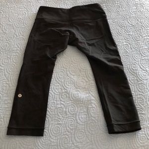Lululemon black thick short cropped leggings